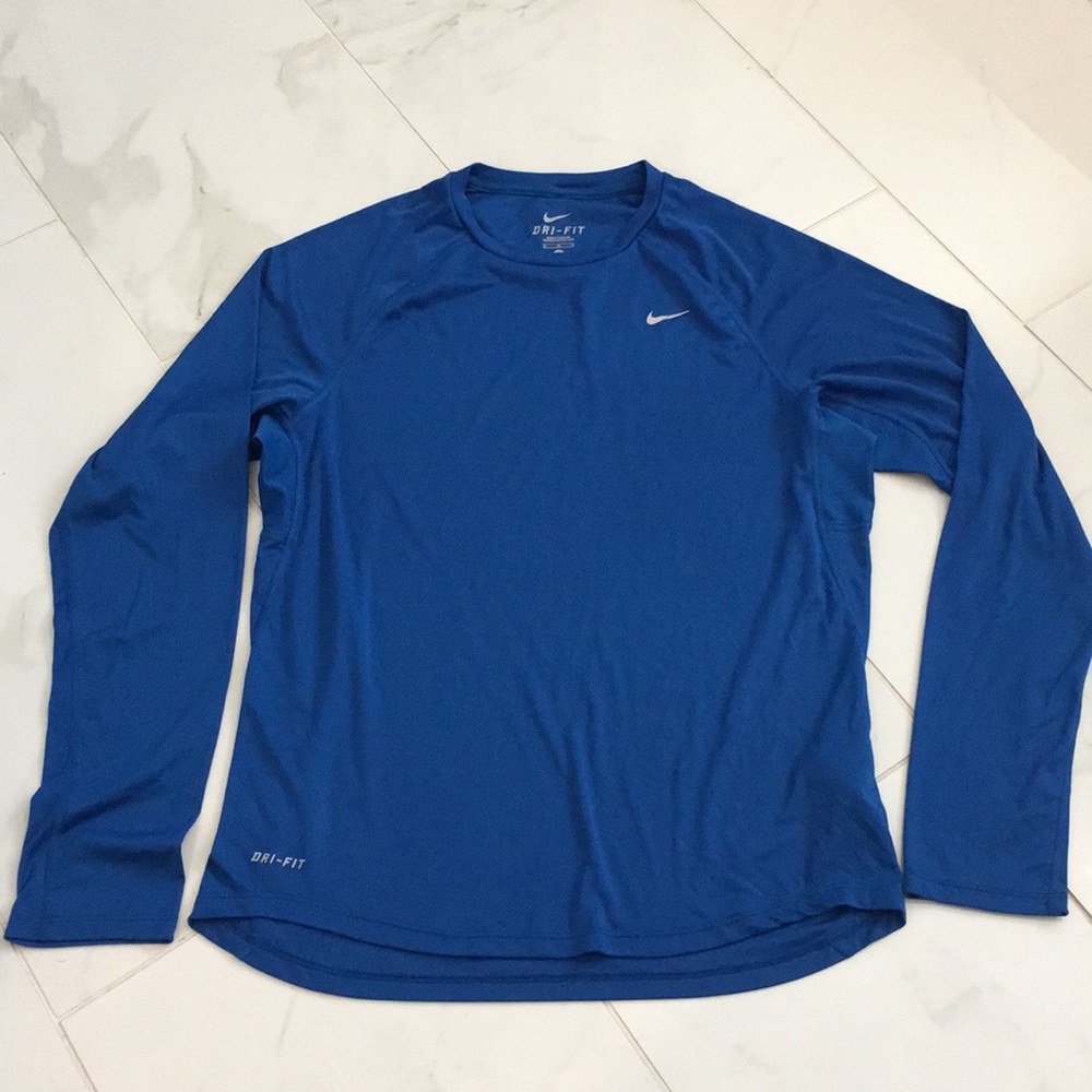 Men’s Nike dri-fit long sleeve top